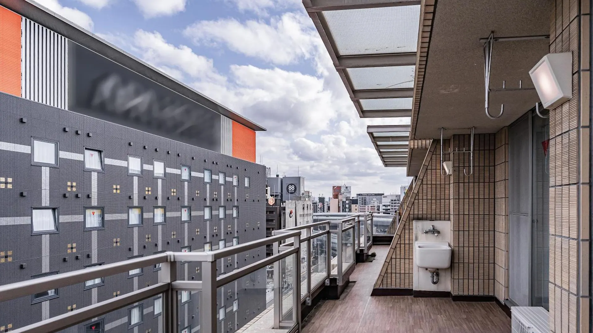 Apartment Hotel 11 Shinsaibashi Amemura Ōsaka Japon